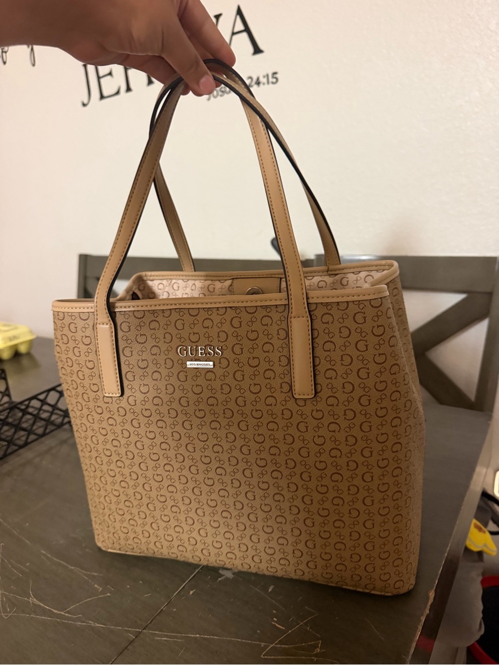 GUESS Beige/Tan Signature Logo Tote